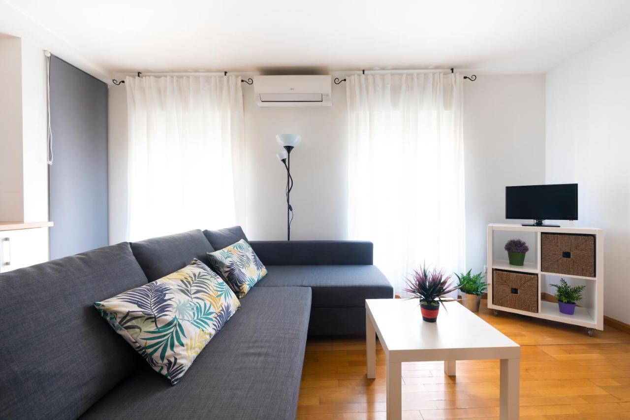 Piso En C/ Casta Alvarez Apartment *